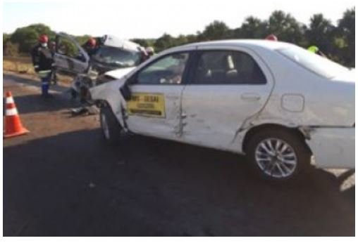 Carro com 3 indígenas se envolve em acidente com outros 4 veículos
