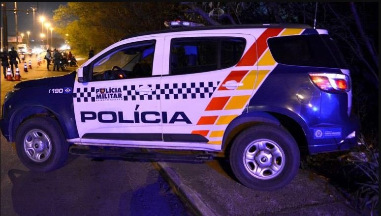 PM prende homem que lançou pela janela bomba caseira na residência de auditora