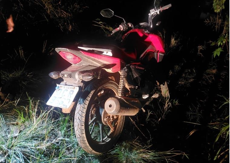 Grupo GAP da PM de Peixoto recupera moto roubada na Estrada do Gavião.(Fotos)