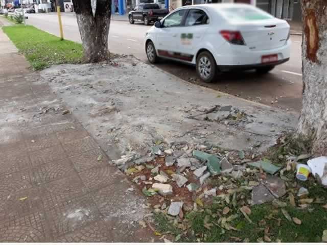 Em Colíder os bancos dos taxistas são arrancados na surdina da madrugada. (Fotos)