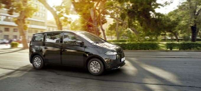 Carro elétrico solar ideal para o Brasil chega em 2022