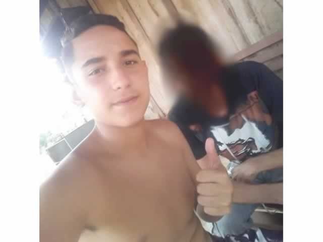 Em Colíder adolescente de 14 anos é brutalmente assassinado com tiros à queima roupa. (Fotos)