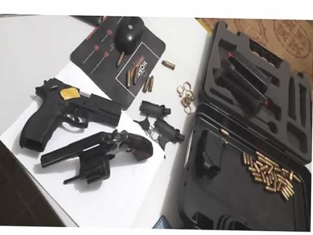 Ladrão com tornozeleira em Colíder pratica furto de armas e joias avaliadas em mais de 20mil mais e preso.