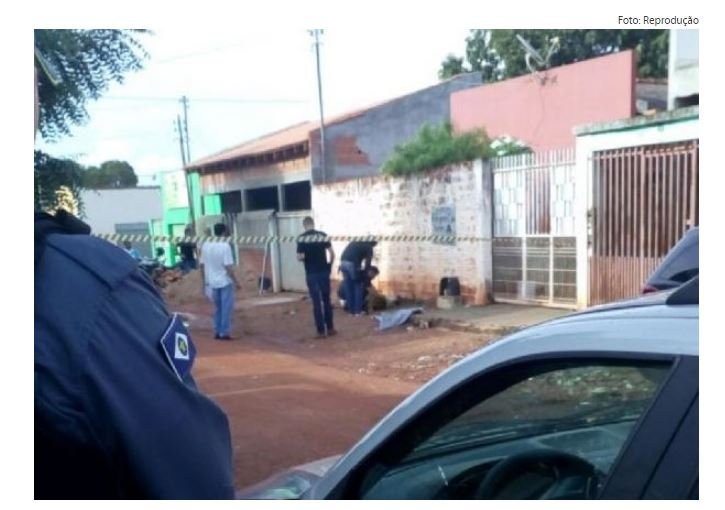 Homem é encontrado morto e DHPP suspeita de execução por tribunal do crime