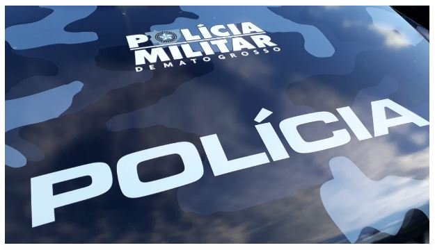 Quadrilha invade agência bancária, leva armas, troca tiros com a Polícia e queima carro durante a fuga, cerco é realizado