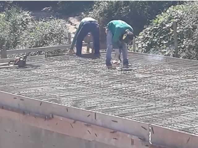 Seis meses depois a galeria de águas do rio Jaracatiá em Colíder ainda está sendo construída. (Video)