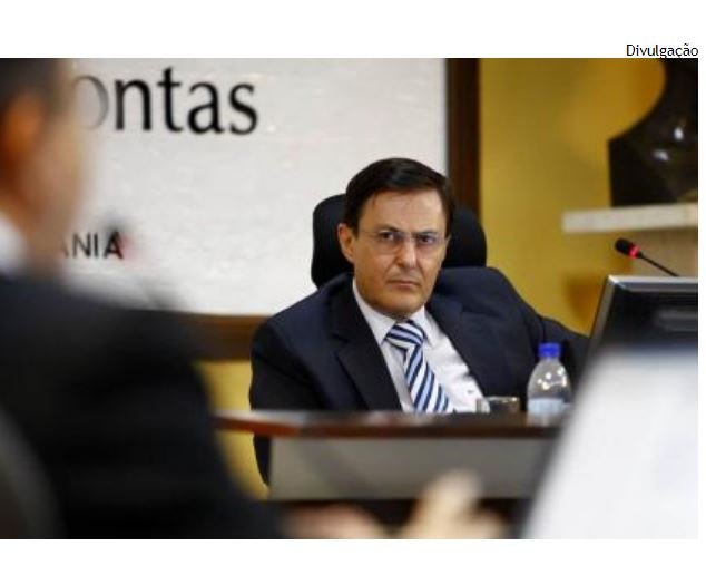 MPF denuncia Waldir Teis por tentar esconder cheques