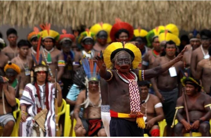Líder indígena, cacique Raoni é internado após passar mal em Mato Grosso