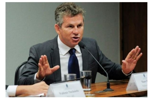 Prefeitos recebem dinheiro e não testam doentes; estão morrendo por isso, diz Governador de MT