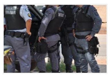 Polícia prende 10 pessoas por exaltar Comando Vermelho em velório
