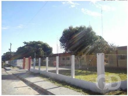 Sem dinheiro para merenda, escola pública do interior faz rifa