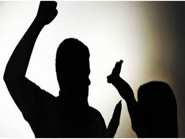 Filho agride sua mãe em Colíder e PM contem o menor agressor.
