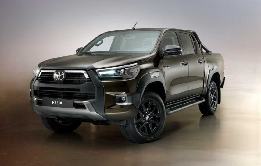 Nova Toyota Hilux chega no fim do ano; veja fotos