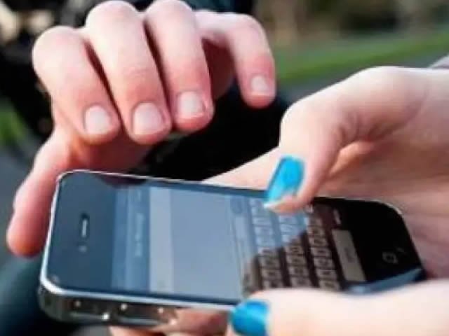 Em Colíder amasio agride mulher por ciúmes e foge levando o celular da vitima.