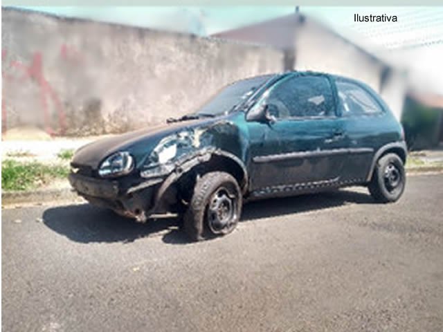 Homem em Colíder vai preso por dirigir embriagado e chocar contra veiculo estacionado.