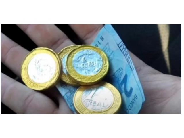 Motorista de aplicativo recebe moedas de chocolate achando ser dinheiro:  'Só percebi agora', Ceará