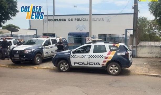 COLÍDER: Criança de garupa em moto tem fratura exposta na perna após acidente com veiculo.