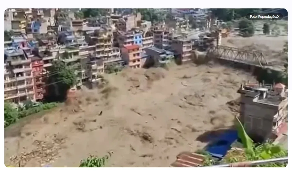 Terremoto de magnitude 5 atinge Tibete um dia após tragédia na fronteira com o Nepal