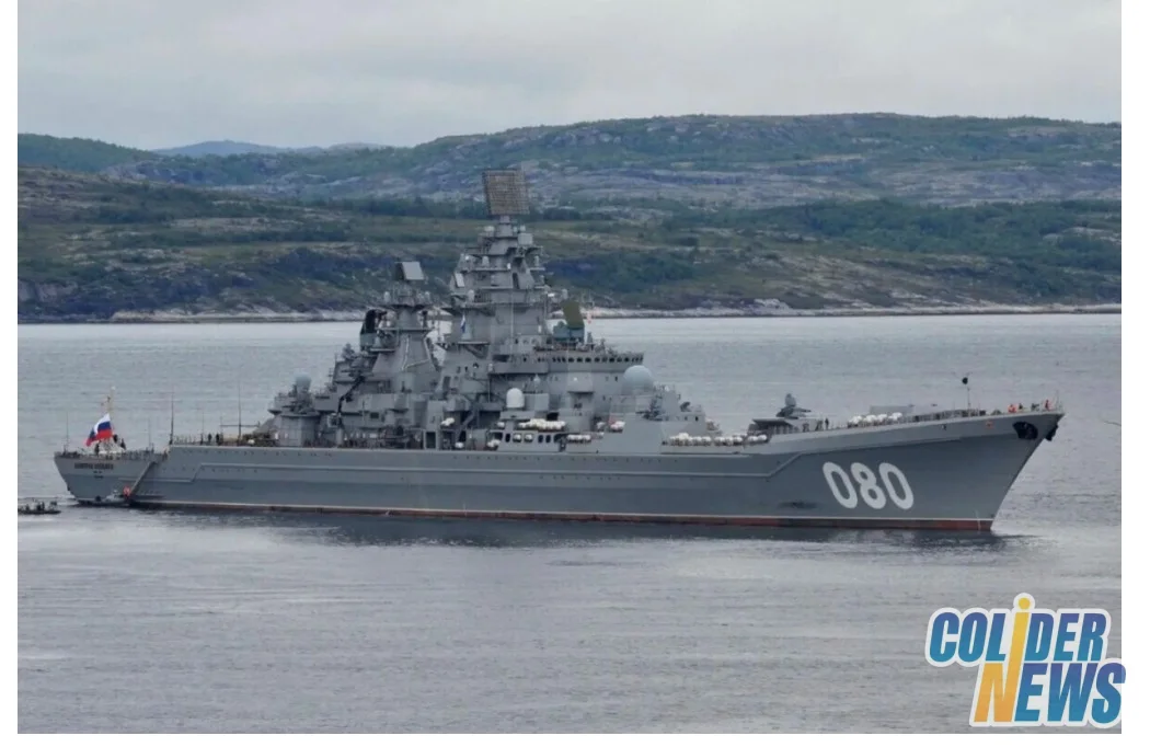 Durante a Guerra Fria, a Rússia construiu o maior navio de guerra do mundo; após quase 30 anos no estaleiro, ele está pronto para integrar as forças armadas do país