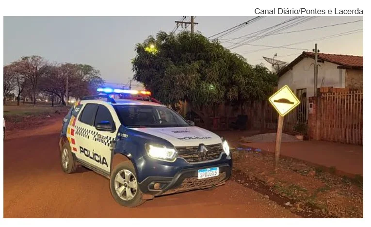 Jovem de 17 anos é baleado três vezes na porta de casa em Pontes e Lacerda