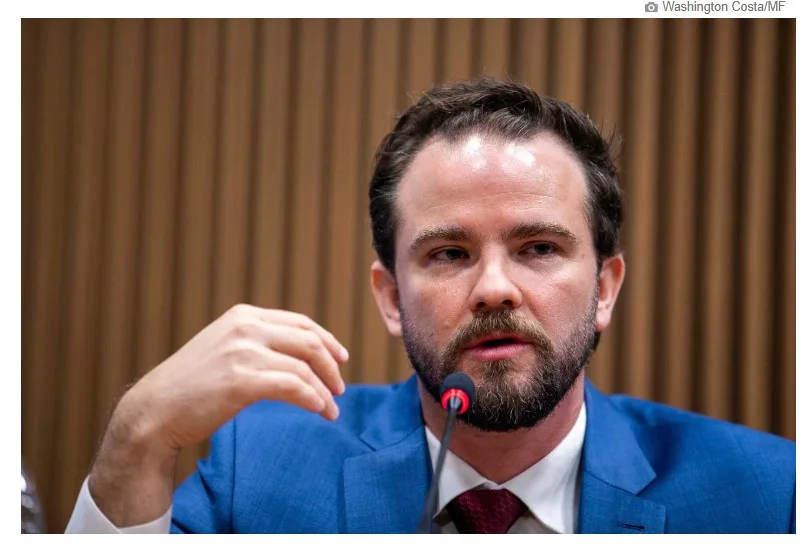 Flávio acusa Durigan de fazer campanha para Lula enquanto ministro