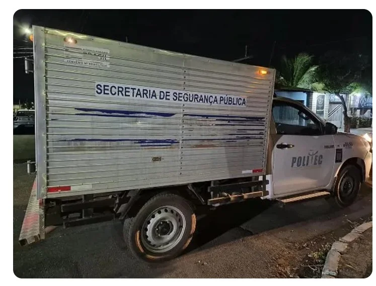 Homem morre após sofrer descarga elétrica enquanto limpava calha durante chuva