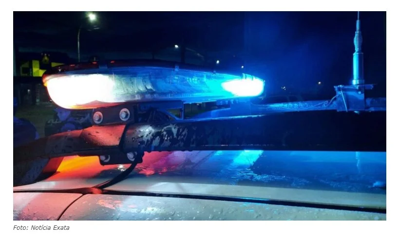 Mulher tenta mostrar que motocicleta é rápida e morre após atingir cerca de arame em Carlinda