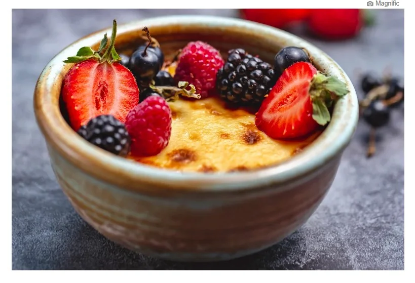 Iogurte assado é receita proteica para a dieta e leva apenas 3 ingredientes