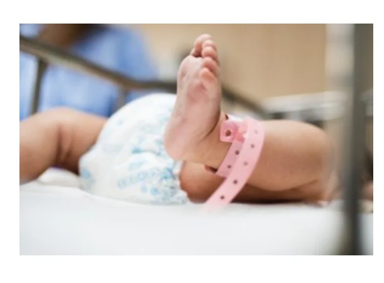 Vítima de síndrome, bebê de 2 meses morre quando estava com babá