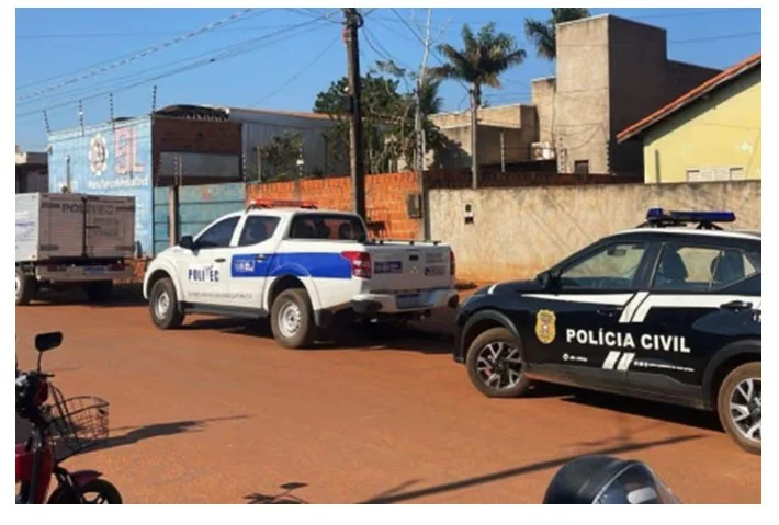 Adolescente é morto a tiros enquanto dormia ao lado da irmã em Mato Grosso