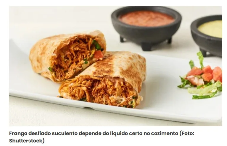 Os cozinheiros concordam: para deixar o frango desfiado suculento, não use água na panela de pressão, mas sim 1 ingrediente simples que você tem na geladeira