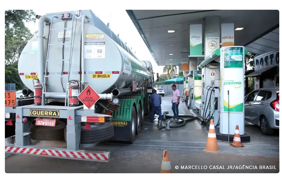 Diesel importado passa a ter subvenção de R$ 1,40 no Brasil
